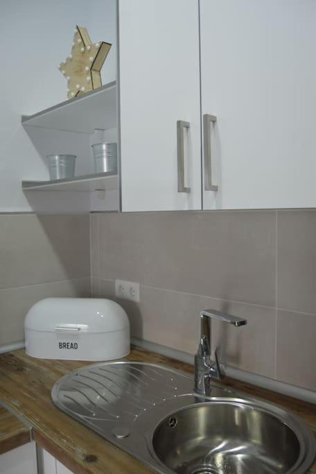 Apartamento Ana'S Cerca Del Parque Tecnologico Malaga Exterior photo